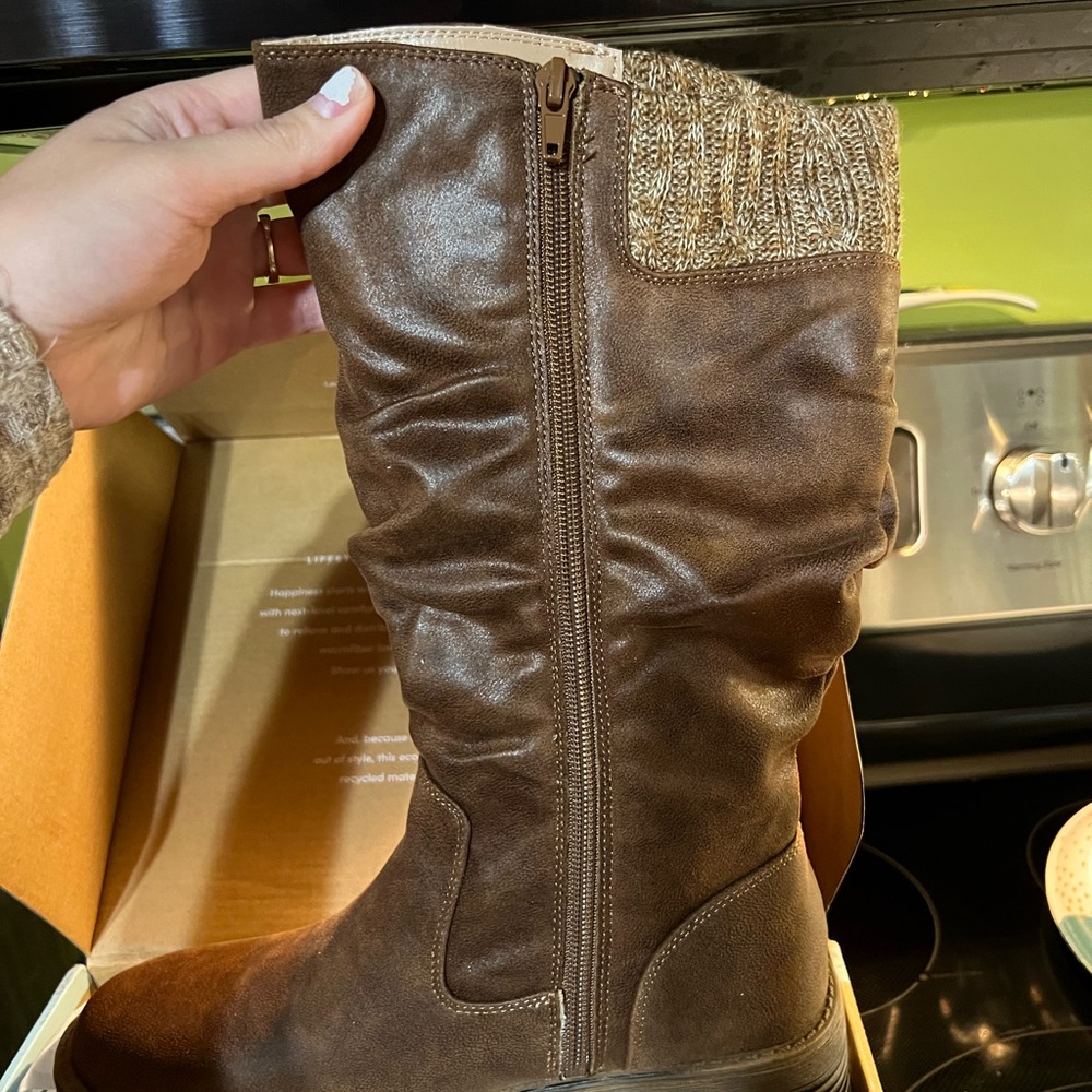 7.5 brown velocity mid rise boots